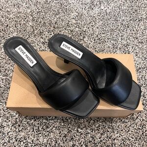 Size 8 Brand New Steve Madden Sandals